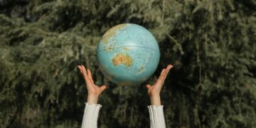 20 Mind-Blowing Facts That Will Change How You See the World