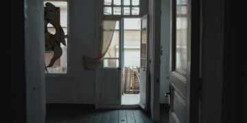 Embracing The Unique Living: Transforming Ordinary Spaces Into Spectacular Places