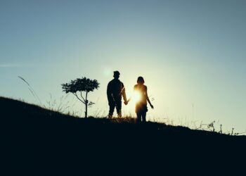 10 Deep Questions to Transform Your Relationships
